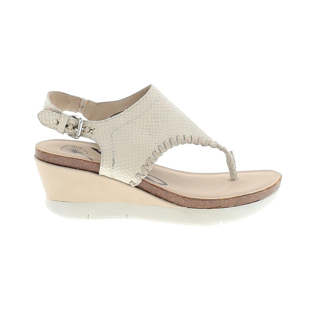 OtBt Women Ivory Wedges - Picture 2 of 4